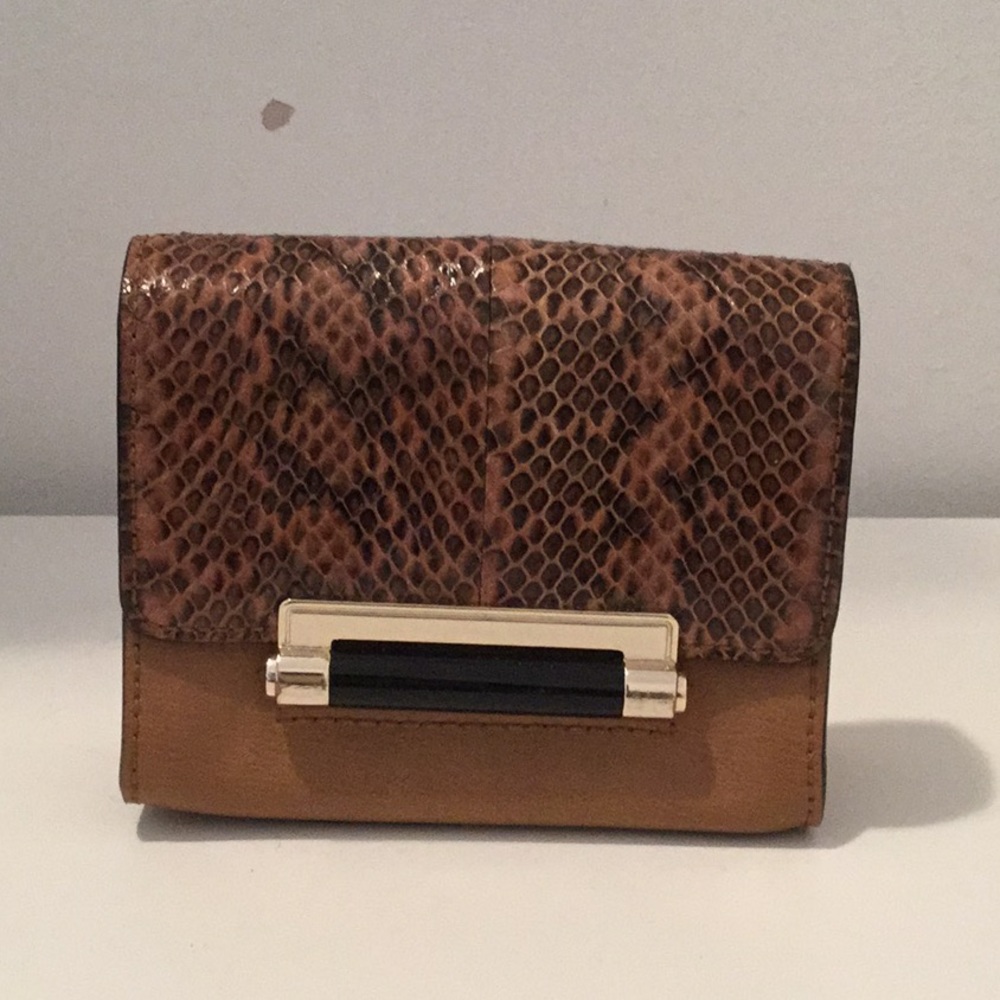 Dvf petite crossbody